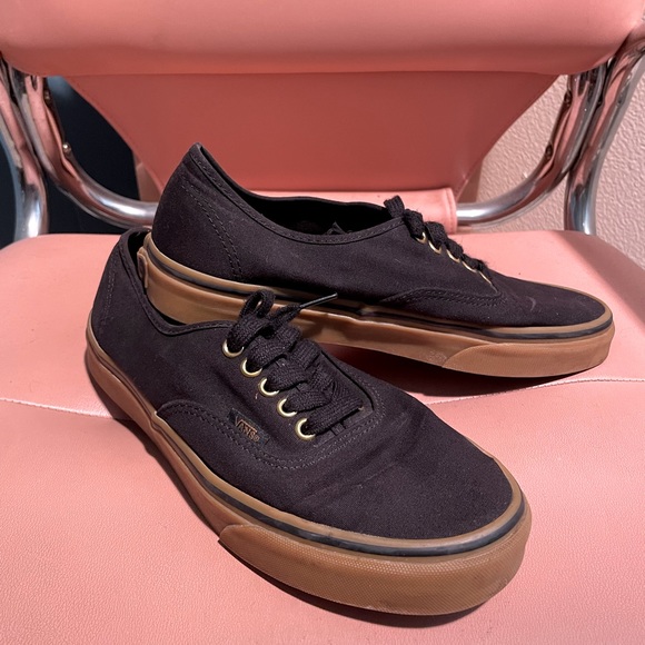 Black and gold gum sole vans authentic shoe - Picture 3 of 3